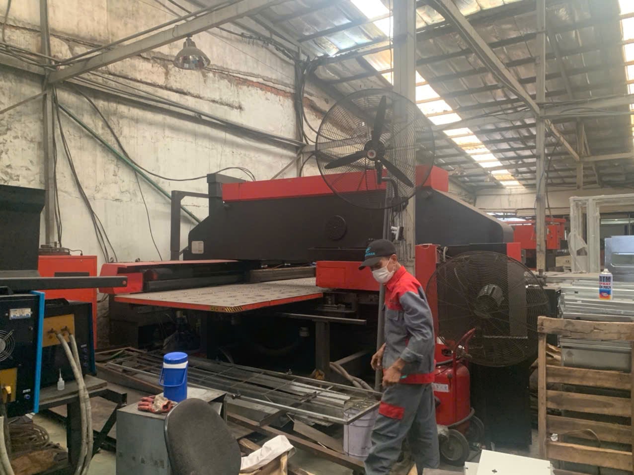 Punching machine